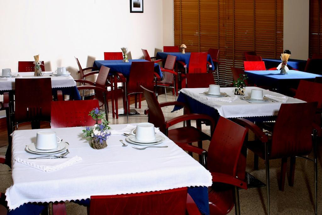 Hotel Paulo VI 리오마요르 외부 사진